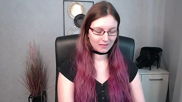 Snapshot of emmaxDelight chatting on March 2025 10:25:02 AM emmaxDelight online show from March 2025 10:25:02 AM