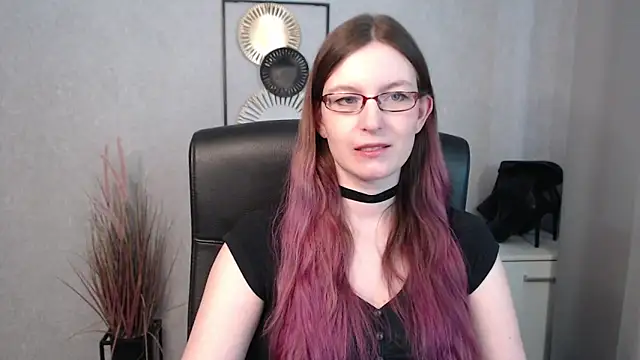 Snapshot of emmaxDelight chatting on March 2025 10:17:01 AM emmaxDelight online show from March 2025 10:17:01 AM