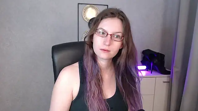 Snapshot of emmaxDelight chatting on September 2025 05:29:01 AM emmaxDelight online show from September 2025 05:29:01 AM