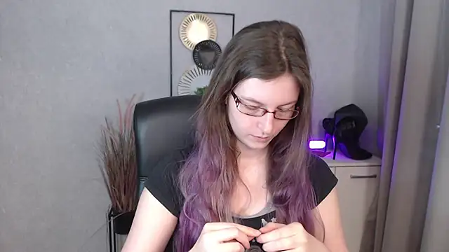 Snapshot of emmaxDelight chatting on September 2025 05:31:01 AM emmaxDelight online show from September 2025 05:31:01 AM