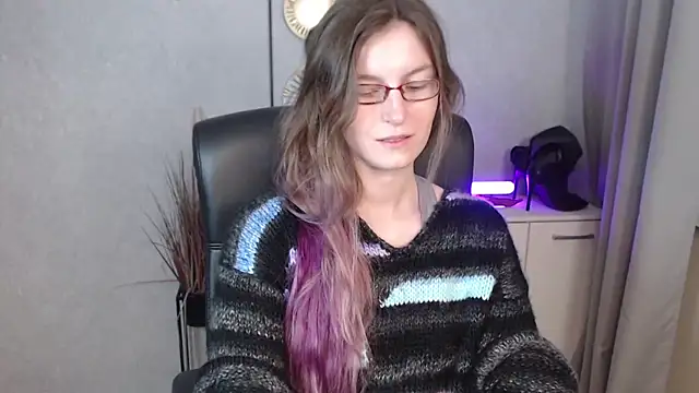 Snapshot of emmaxDelight chatting on September 2025 05:31:02 AM emmaxDelight online show from September 2025 05:31:02 AM