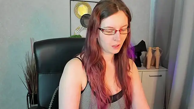 emmaxDelight online show from May 2026 05:35:01 AM