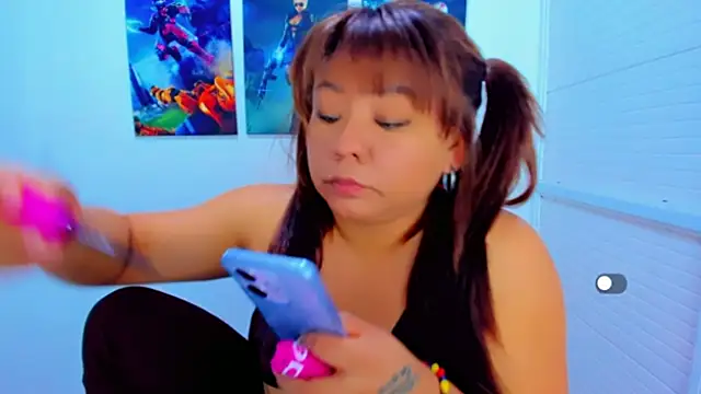 victoria love89 online show from April 2026 02:58:01 AM