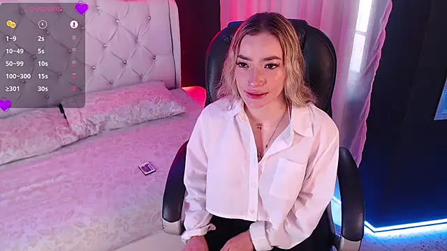 Snapshot of zoe_jones13 chatting on January 2025 11:49:01 AM zoe jones13 online show from January 2025 11:49:01 AM