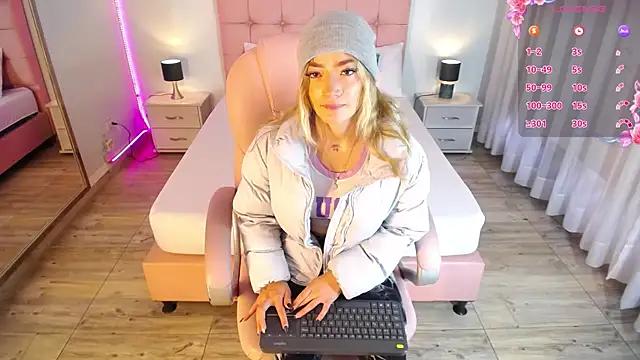 Snapshot of zoe_jones13 chatting on February 2025 11:50:01 AM zoe jones13 online show from February 2025 11:50:01 AM