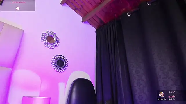 Snapshot of Mia_ross16 chatting on January 2025 07:26:01 PM Mia ross16 online show from January 2025 07:26:01 PM