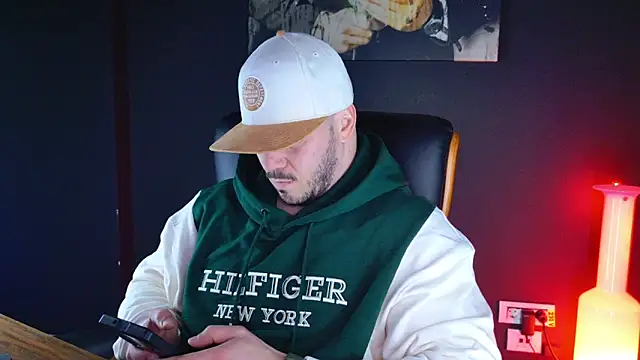 AngeloEric online show from January 2025 03:39:01 PM