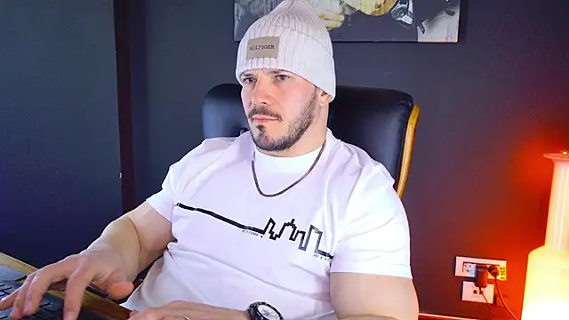 AngeloEric online show from January 2025 11:09:02 AM