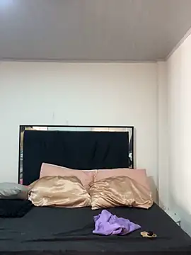 lilithTeen1  online show from November 2025 09:36:01 PM