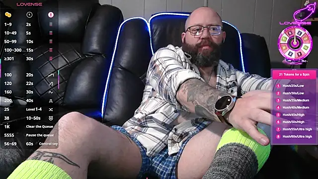 RedneckWants2PlayNow online show from February 2025 03:24:01 AM