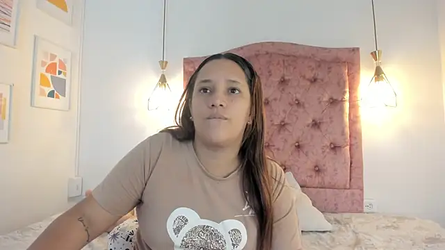 Snapshot of aprill21_ chatting on March 2025 01:38:02 PM aprill21 online show from March 2025 01:38:02 PM