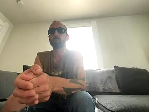 Snapshot of armdy371 chatting on September 2025 03:46:02 PM armdy371 online show from September 2025 03:46:02 PM