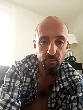 Snapshot of armdy371 chatting on October 2025 04:27:02 PM armdy371 online show from October 2025 04:27:02 PM