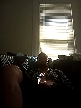 Snapshot of armdy371 chatting on October 2025 04:51:02 PM armdy371 online show from October 2025 04:51:02 PM