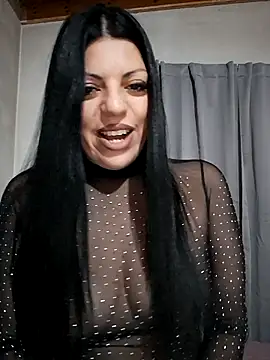 Paulitta- online show from April 2026 01:52:02 AM