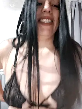 Paulitta- online show from May 2026 02:12:01 PM