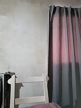 Snapshot of Paulitta- chatting on June 2026 06:10:02 PM Paulitta- online show from June 2026 06:10:02 PM