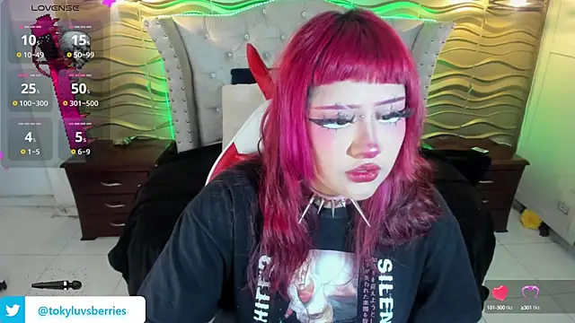 Snapshot of toky_doll chatting on January 2025 09:17:02 PM toky doll online show from January 2025 09:17:02 PM