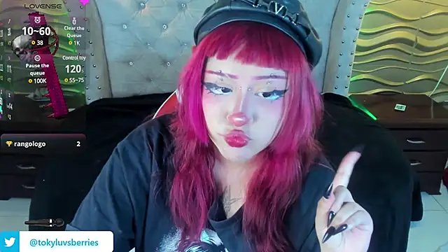 Snapshot of toky_doll chatting on January 2025 11:56:01 PM toky doll online show from January 2025 11:56:01 PM