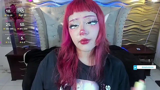 Snapshot of toky_doll chatting on February 2025 08:34:01 PM toky doll online show from February 2025 08:34:01 PM