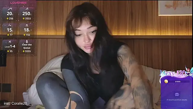 Snapshot of Coralie20_ chatting on April 2026 07:18:01 AM Coralie20 online show from April 2026 07:18:01 AM