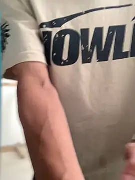 Snapshot of 27powercm chatting on September 2025 09:37:01 PM 27powercm online show from September 2025 09:37:01 PM