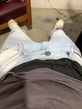 Snapshot of 27powercm chatting on October 2025 10:29:02 PM 27powercm online show from October 2025 10:29:02 PM