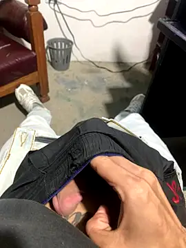 Snapshot of 27powercm chatting on October 2025 11:38:01 PM 27powercm online show from October 2025 11:38:01 PM