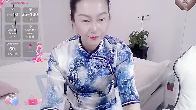 paopao-a online show from February 2025 06:44:02 AM