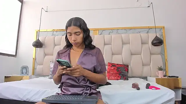 Hanna lens online show from July 2026 07:38:01 PM