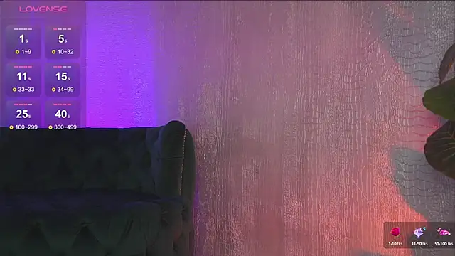 Snapshot of angelinaRae chatting on January 2025 10:27:01 AM angelinaRae online show from January 2025 10:27:01 AM