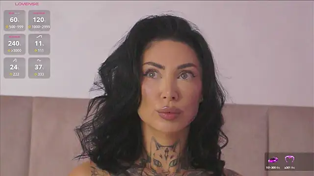 Snapshot of angelinaRae chatting on October 2025 04:18:01 PM angelinaRae online show from October 2025 04:18:01 PM