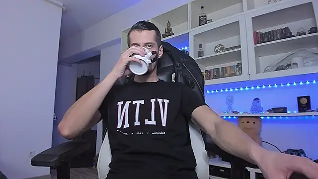 ToddClaytonn online show from December 2024 07:33:01 PM