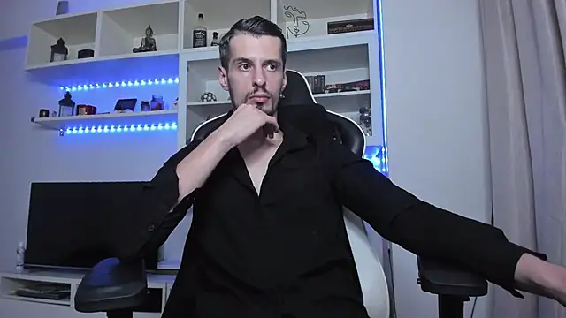 ToddClaytonn online show from October 2025 10:43:02 PM