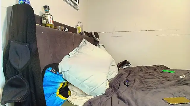 Naomiruty online show from September 2025 01:49:02 AM