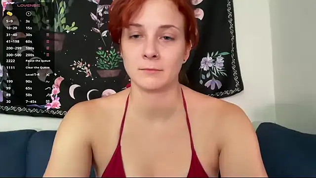 Snapshot of Aria_Fields chatting on October 2025 04:05:02 PM Aria Fields online show from October 2025 04:05:02 PM