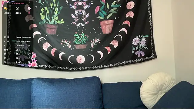 Snapshot of Aria_Fields chatting on November 2025 05:23:01 PM Aria Fields online show from November 2025 05:23:01 PM