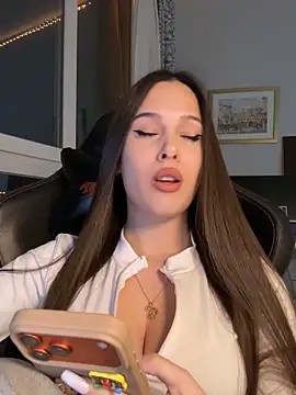 EricaWalls online show from March 2026 07:53:01 PM