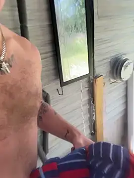 Snapshot of PeytonJohnn chatting on September 2025 04:07:01 PM PeytonJohnn online show from September 2025 04:07:01 PM