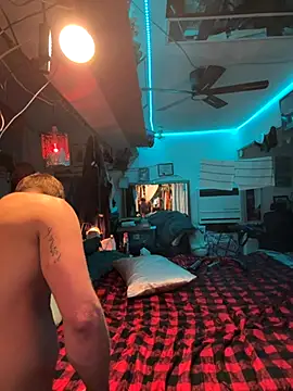 Snapshot of PeytonJohnn chatting on September 2025 04:12:01 AM PeytonJohnn online show from September 2025 04:12:01 AM