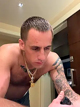 Snapshot of PeytonJohnn chatting on September 2025 06:16:02 AM PeytonJohnn online show from September 2025 06:16:02 AM