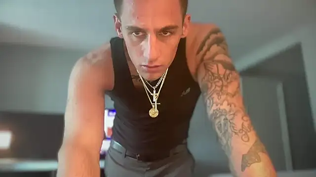 Snapshot of PeytonJohnn chatting on September 2025 05:16:01 PM PeytonJohnn online show from September 2025 05:16:01 PM