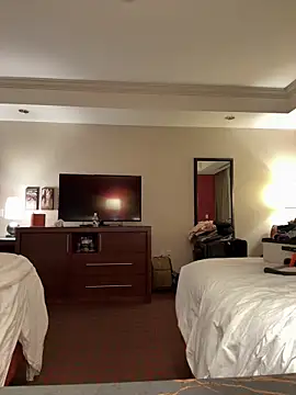 Snapshot of PeytonJohnn chatting on September 2025 08:08:01 AM PeytonJohnn online show from September 2025 08:08:01 AM