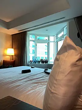 Snapshot of PeytonJohnn chatting on October 2025 08:49:01 PM PeytonJohnn online show from October 2025 08:49:01 PM