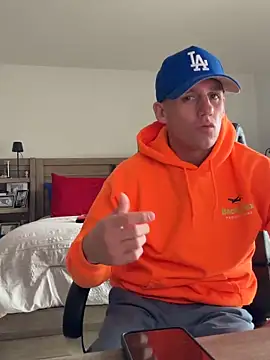 Snapshot of PeytonJohnn chatting on November 2025 05:03:01 PM PeytonJohnn online show from November 2025 05:03:01 PM