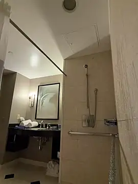 Snapshot of PeytonJohnn chatting on December 2025 01:54:01 AM PeytonJohnn online show from December 2025 01:54:01 AM