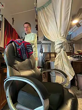 Snapshot of PeytonJohnn chatting on February 2026 01:17:01 PM PeytonJohnn online show from February 2026 01:17:01 PM