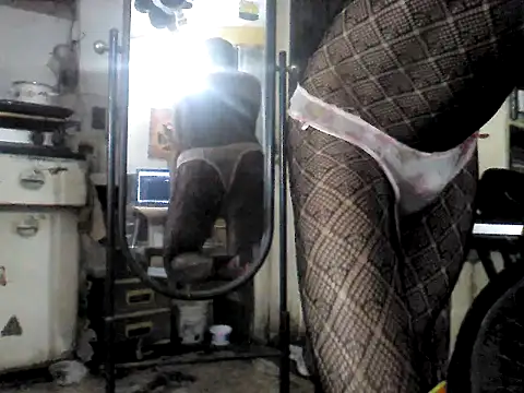 tu poeta online show from November 2025 12:20:02 AM