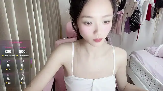 Snapshot of Puff-521 chatting on February 2026 01:51:01 PM Puff-521 online show from February 2026 01:51:01 PM