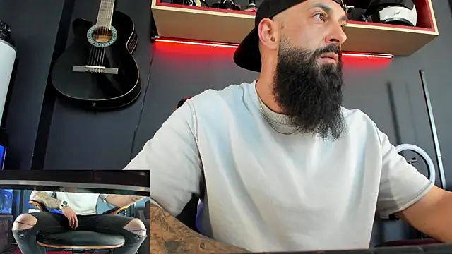 axxelrich  online show from February 2025 09:11:01 AM